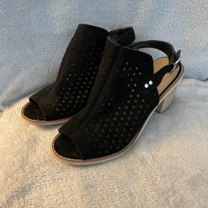 Chinese Laundry perforated Black suede leather sandals